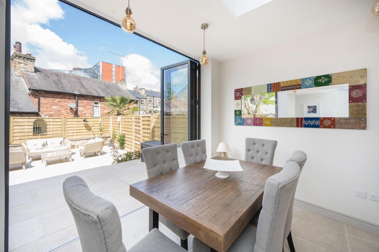 Townhouse By Harrogate Serviced Apartments Exteriör bild
