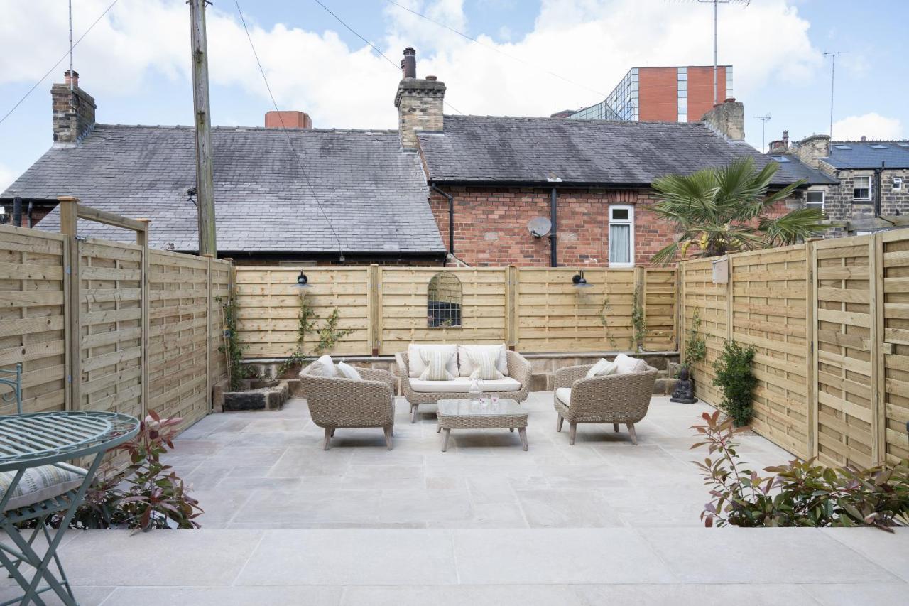 Townhouse By Harrogate Serviced Apartments Exteriör bild